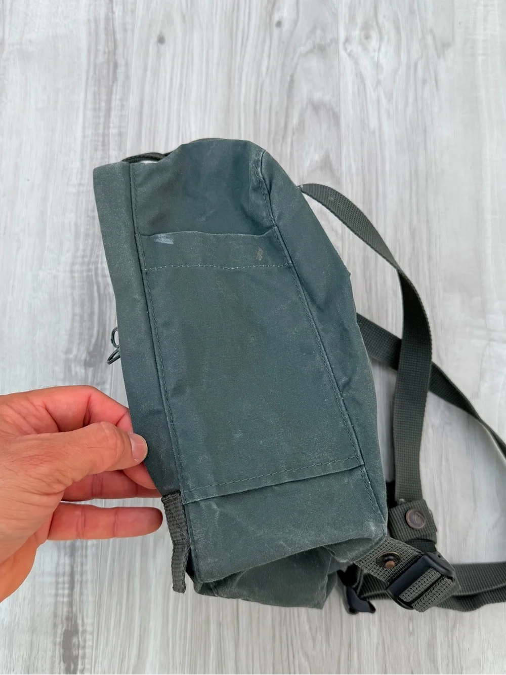 Fjällräven Kånken Mini Backpack in Forest Green